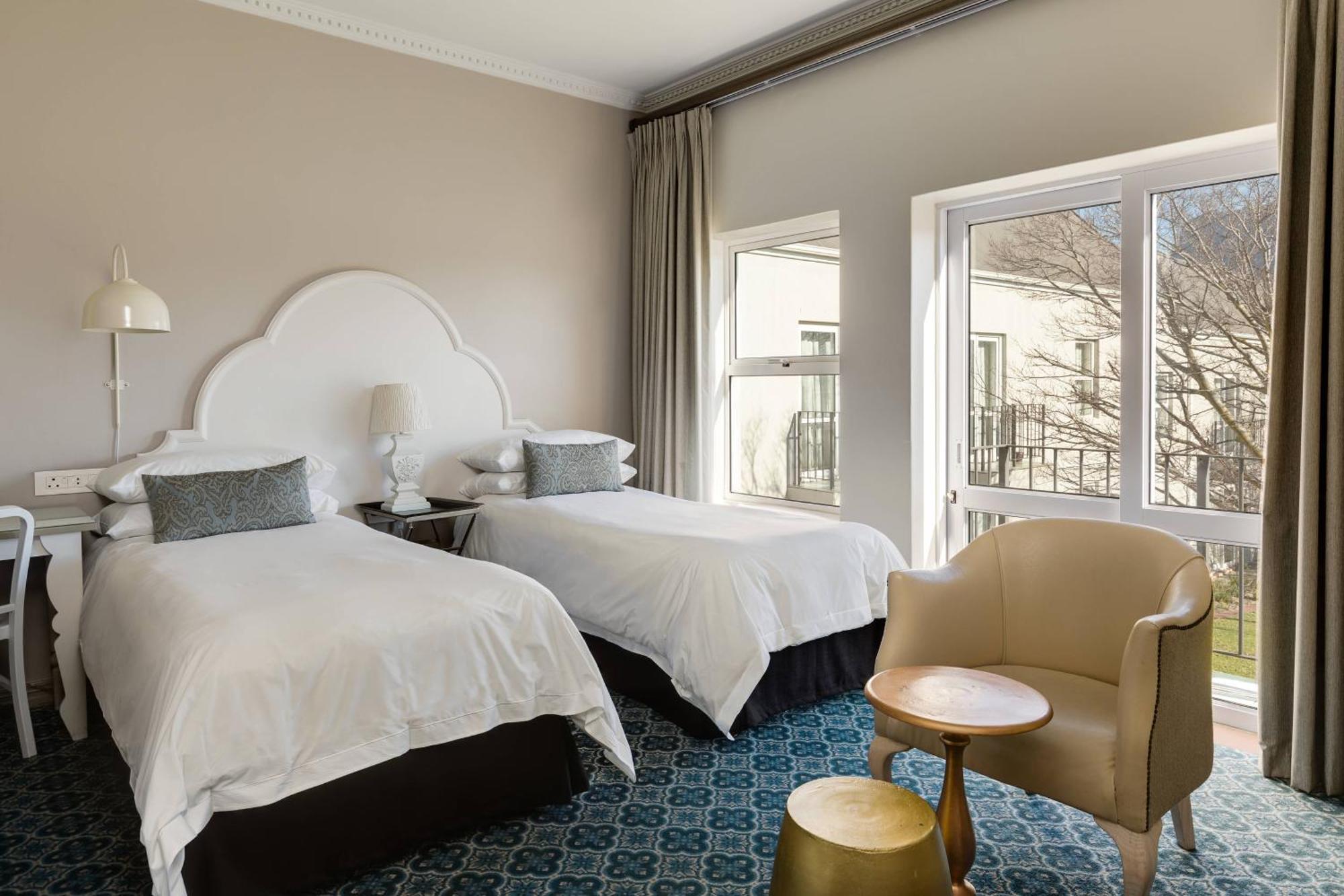 Protea Hotel By Marriott Cape Town Mowbray Exterior foto
