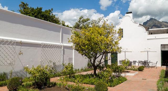 Protea Hotel By Marriott Cape Town Mowbray Exterior foto
